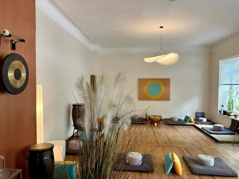 Meditation Trial Class at Zeit Geist